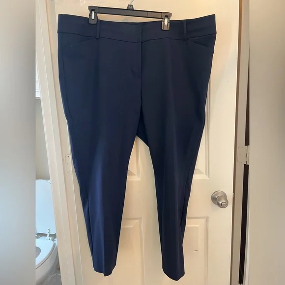 Loft Navy Marisa Skinny - size 20 - Picture 2 of 4